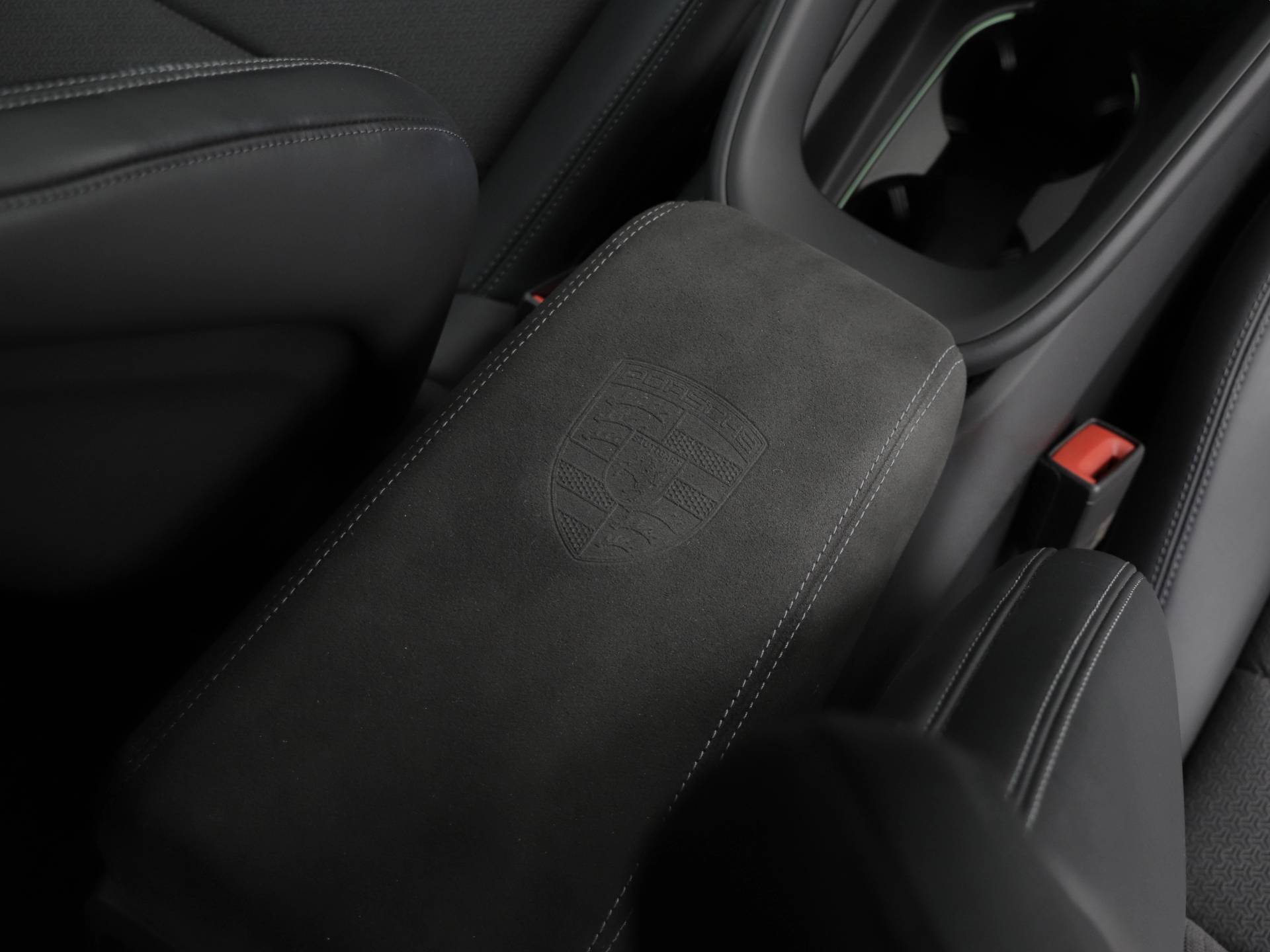 Macan GTS, photo 43 of 43