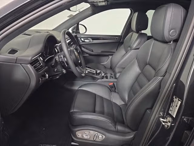 2026 Porsche Macan Base - Photo 34