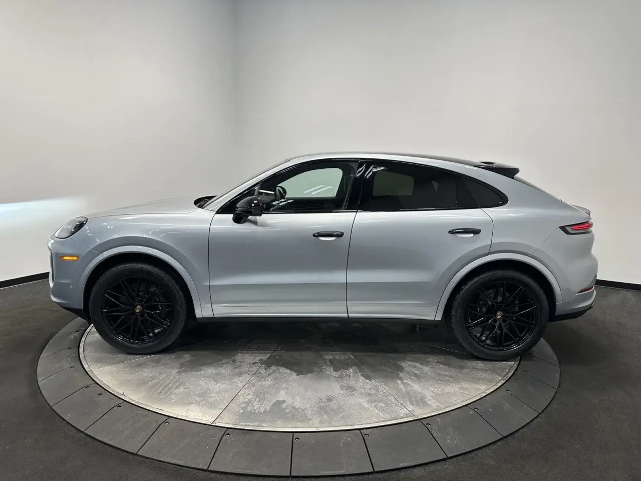 2026 Porsche Cayenne Coup Base - Photo 16