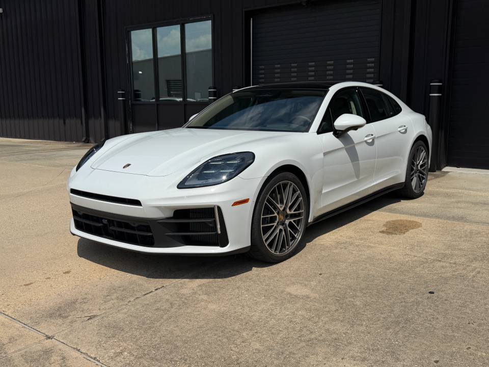 2026 Porsche Panamera