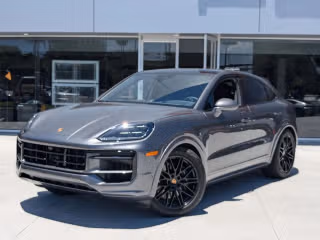 2025 Porsche Cayenne -'s photo