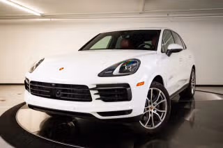 2023 Porsche Cayenne Platinum Edition's photo