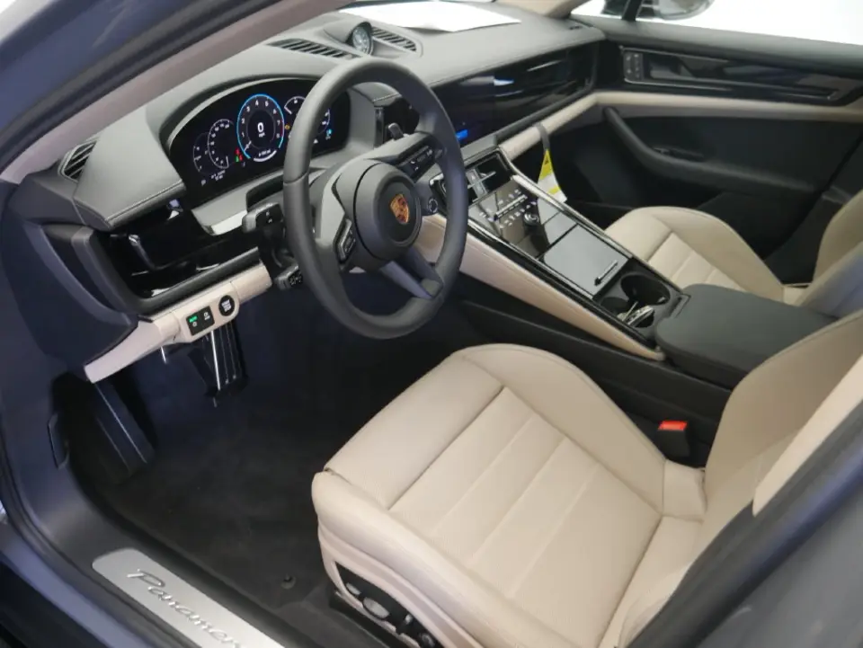 2026 Porsche Panamera Base - Photo 39