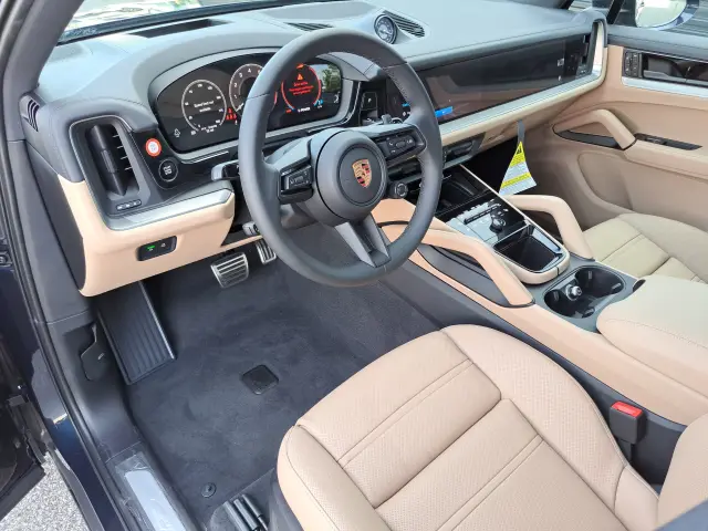 2026 Porsche Cayenne S E-Hybrid - Photo 30