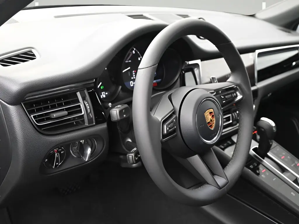 2026 Porsche Macan Base - Photo 40