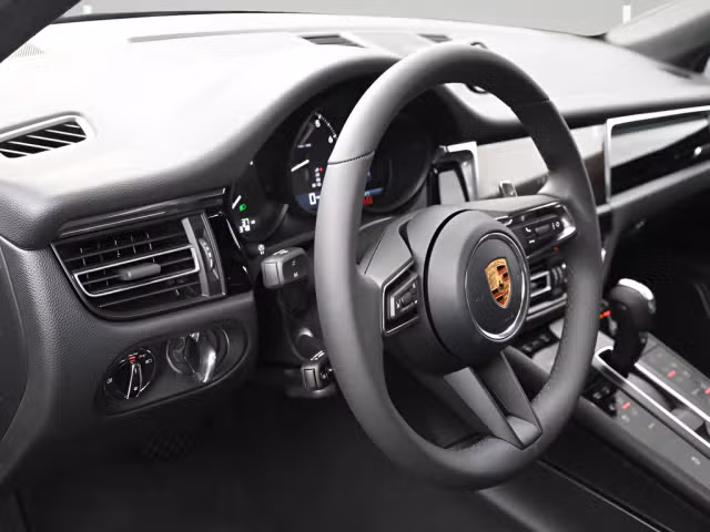2026 Porsche Macan Base - Photo 34