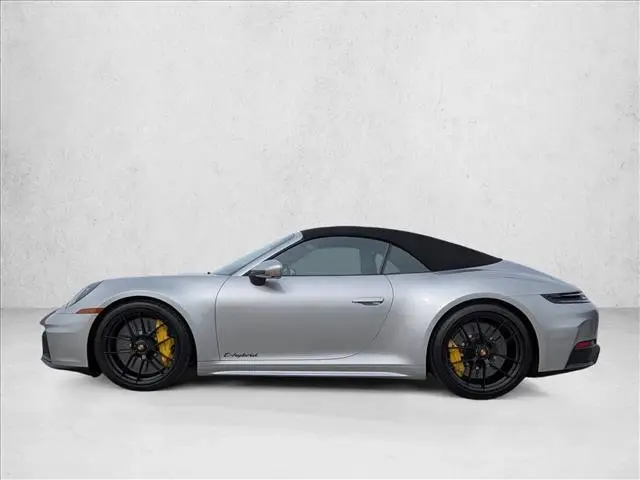 2026 Porsche 911 GTS - Photo 16