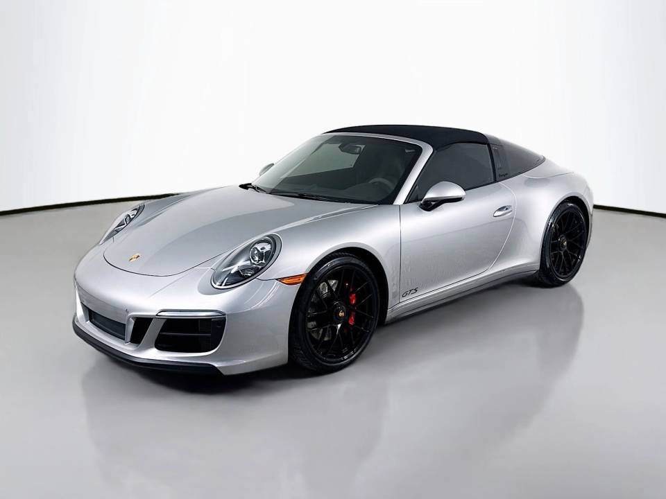 2019 Porsche 911 GTS
