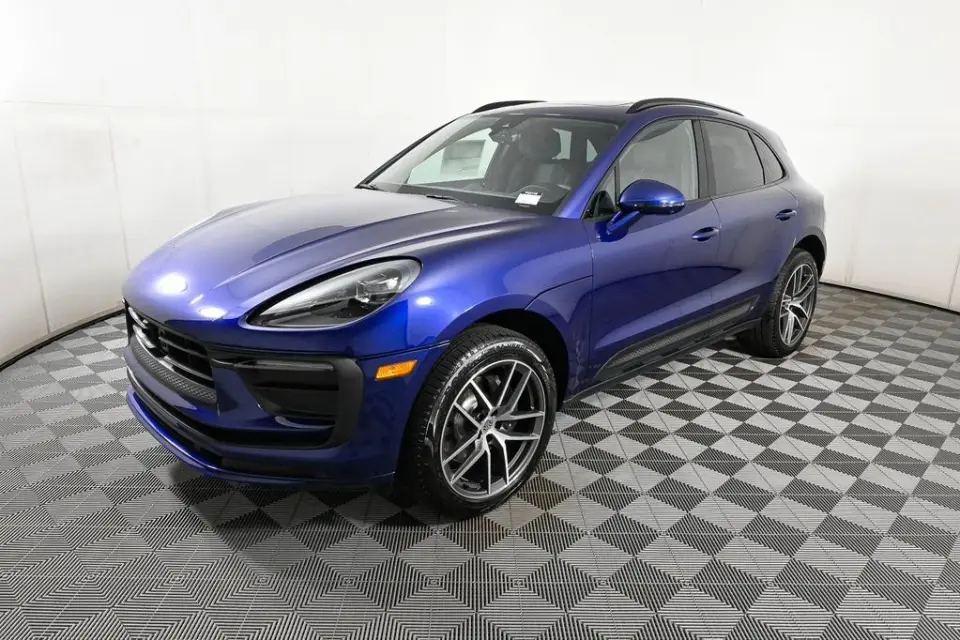2025 Porsche Macan - Photo 7