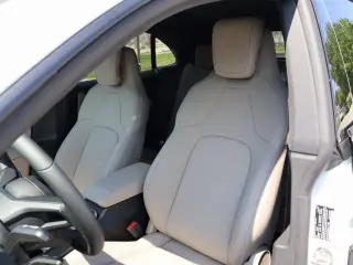 2025 Porsche Macan Base - Photo 29