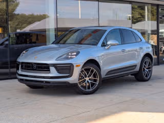 2026 Porsche Macan's photo