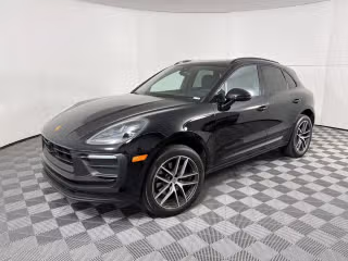2026 Porsche Macan's photo
