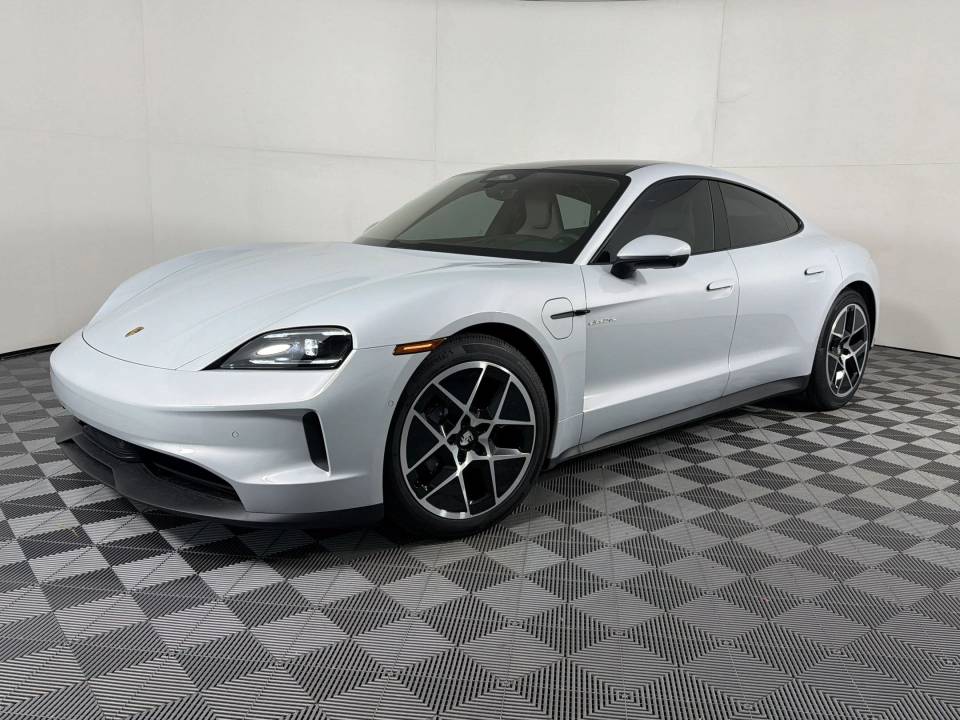 2026 Porsche Taycan 4