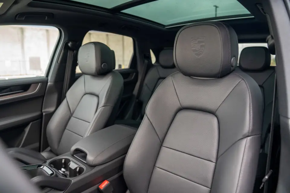 2026 Porsche Cayenne S - Photo 39