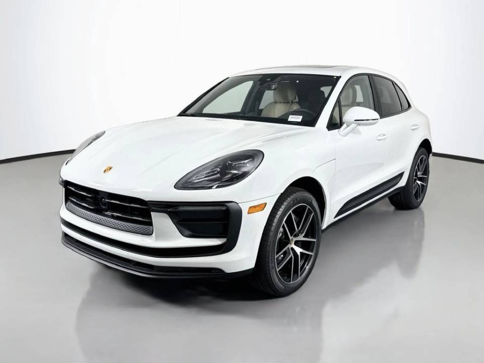 2026 Porsche Macan Base
