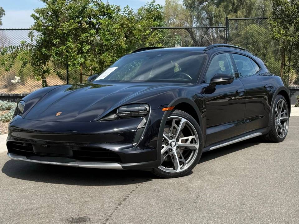 2023 Porsche Taycan Base