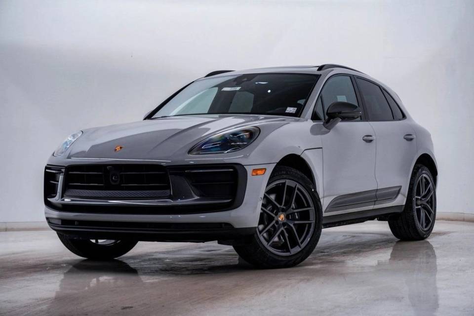 2026 Porsche Macan T