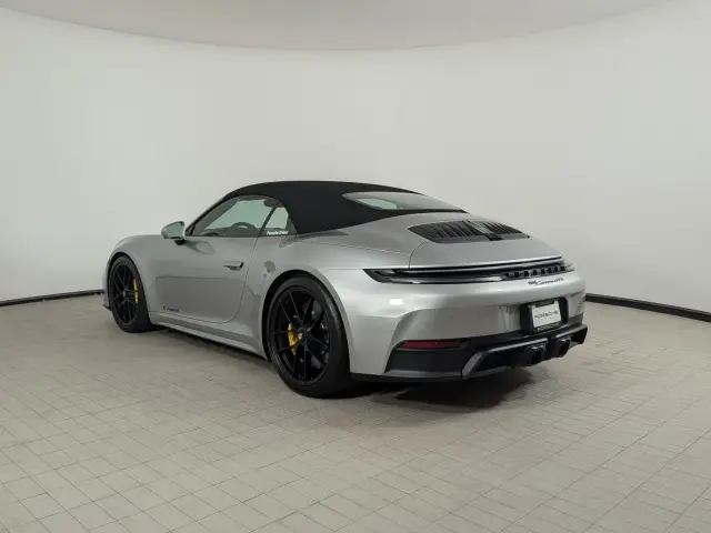 2026 Porsche 911 GTS - Photo 22