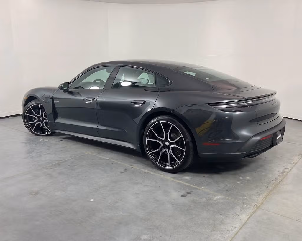 2025 Porsche Taycan Base - Photo 20