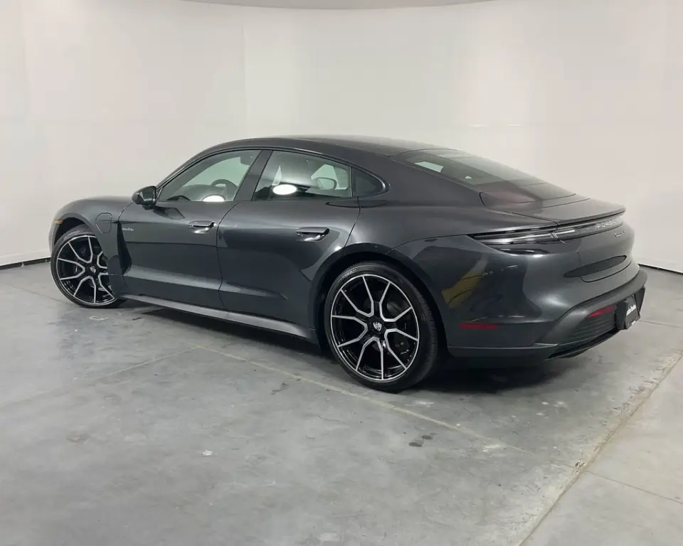 2025 Porsche Taycan Base - Photo 23