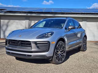 2026 Porsche Macan T's photo