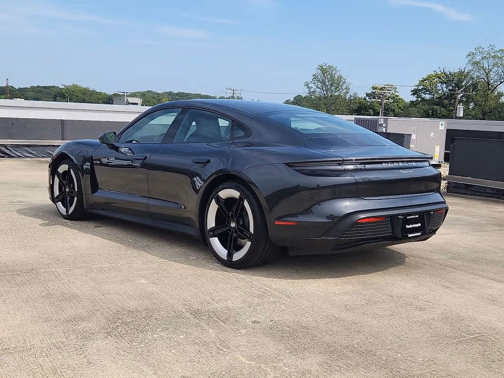2025 Porsche Taycan Base - Photo 20