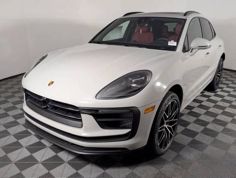 2026 Porsche Macan