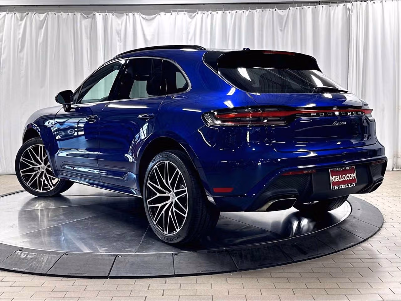 2026 Porsche Macan Base - Photo 20