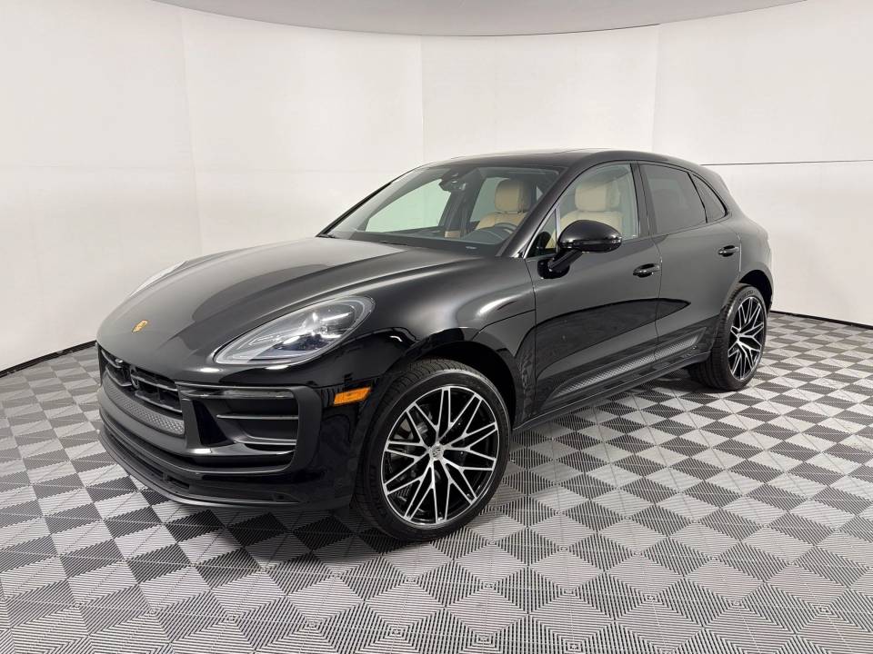 2026 Porsche Macan