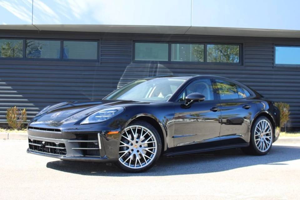 2026 Porsche Panamera