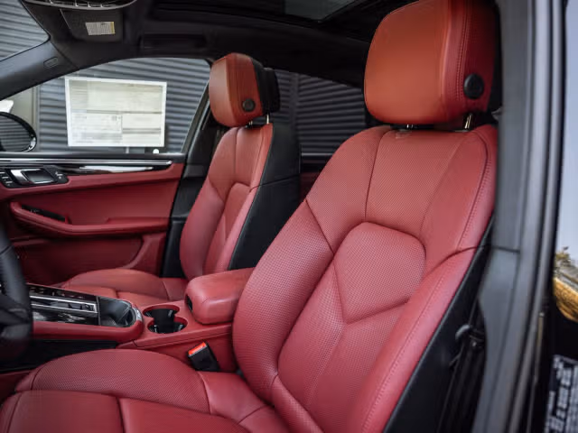 2026 Porsche Macan S - Photo 34