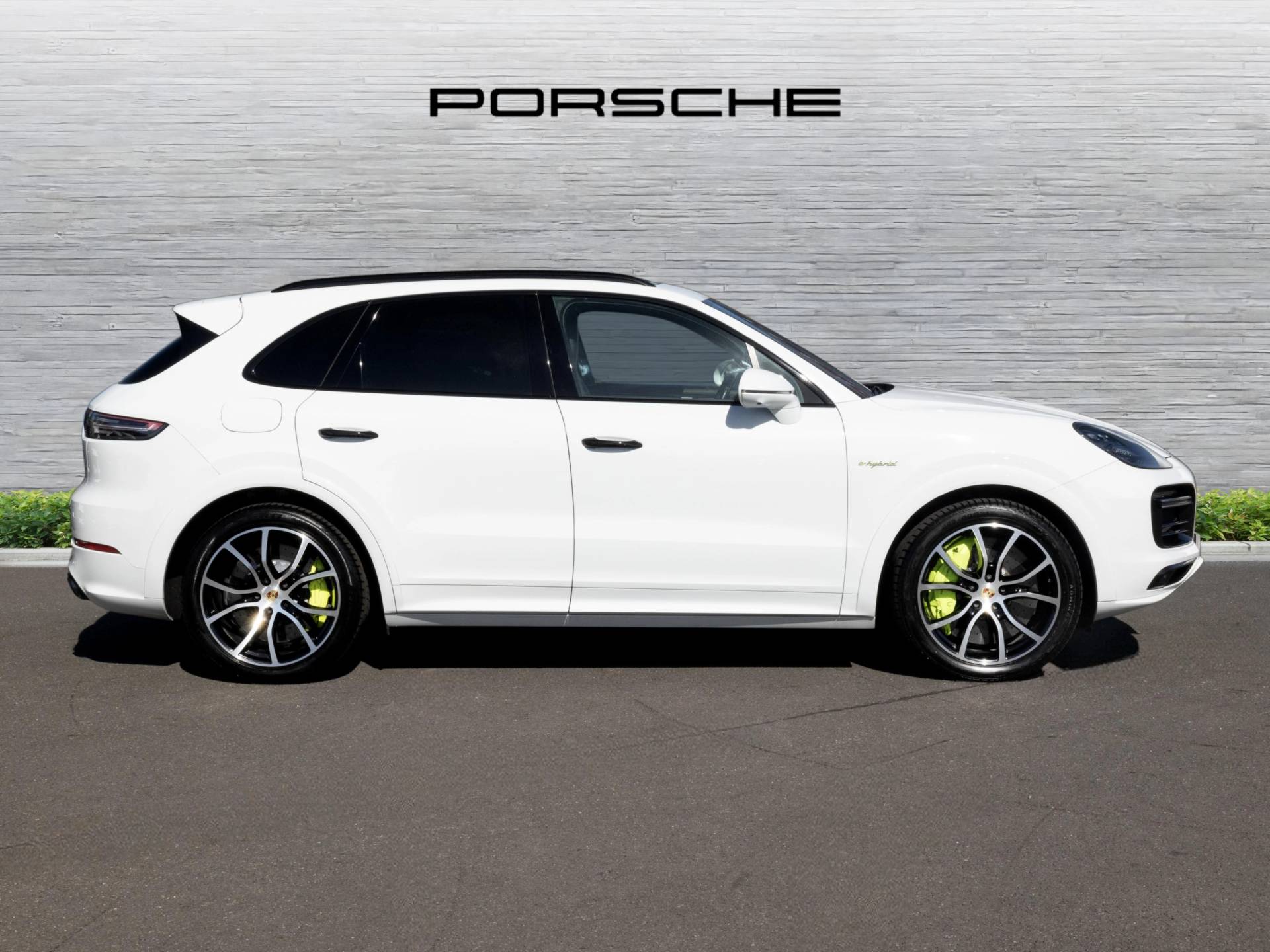 Cayenne Turbo S E-Hybrid, photo 2 of 81