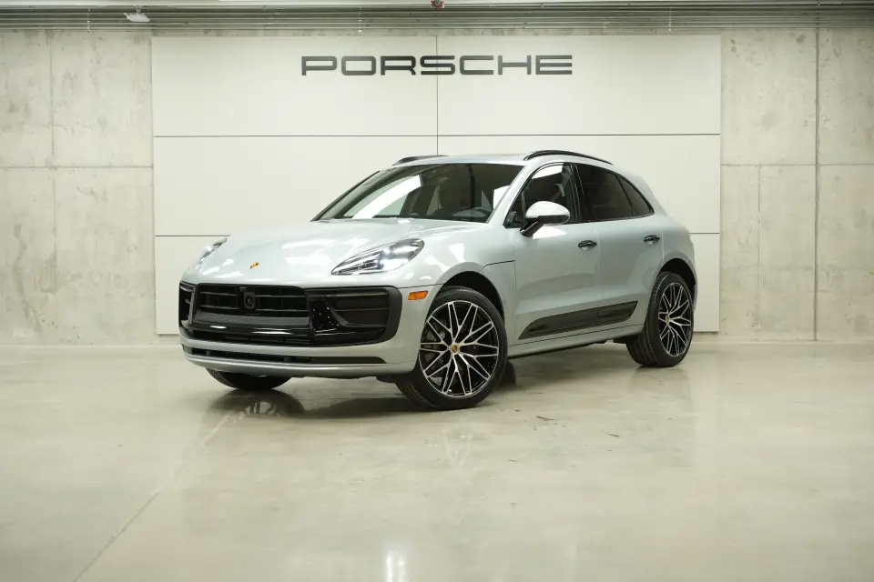2026 Porsche Macan T - Photo 7