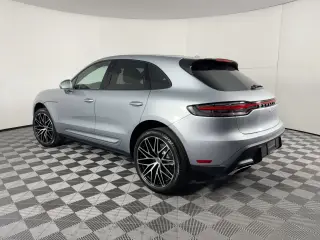 2026 Porsche Macan T - Photo 21