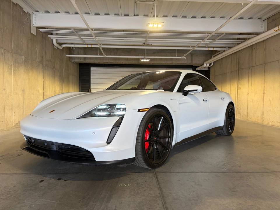 2022 Porsche Taycan