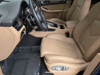 2023 Porsche Macan Base - Photo 37