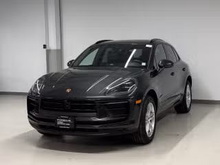2025 Porsche Macan's photo