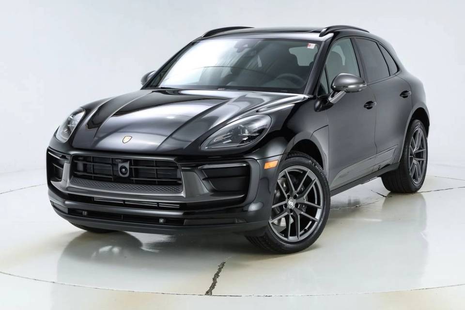 2026 Porsche Macan T