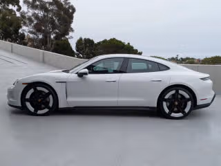 2025 Porsche Taycan Base - Photo 9