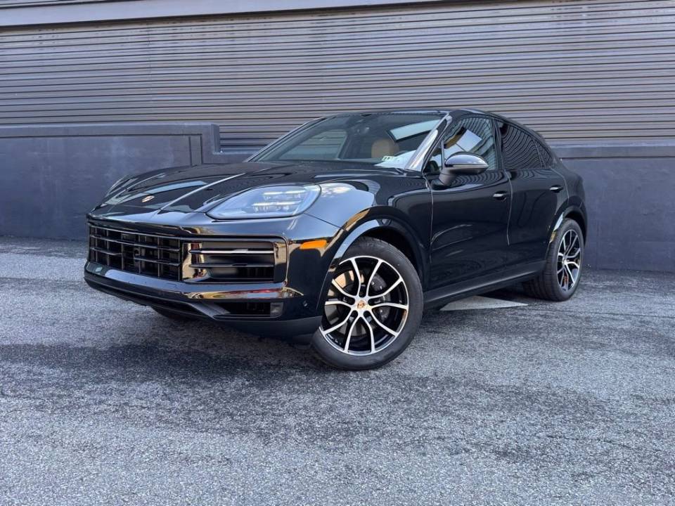 2025 Porsche Cayenne Coup Base