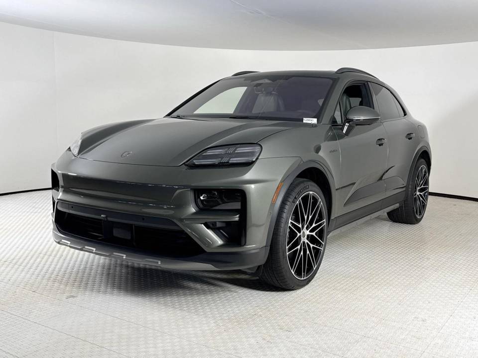2026 Porsche Macan