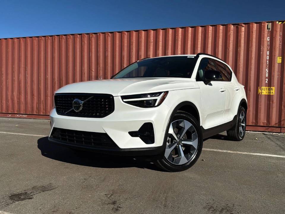2026 Volvo XC40
