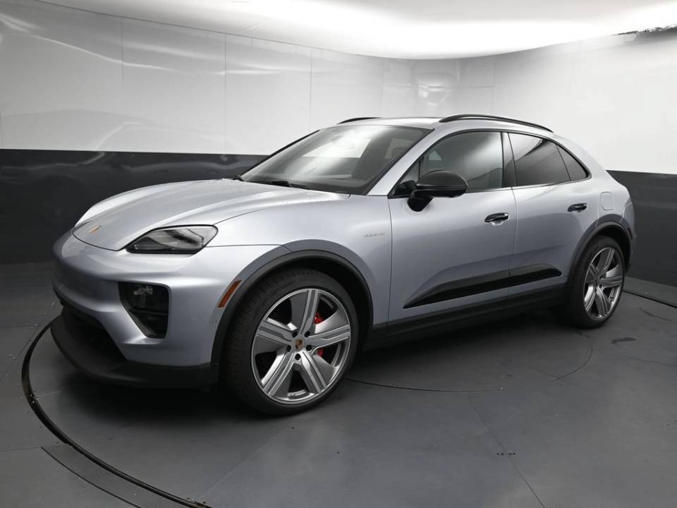 2025 Porsche Macan S