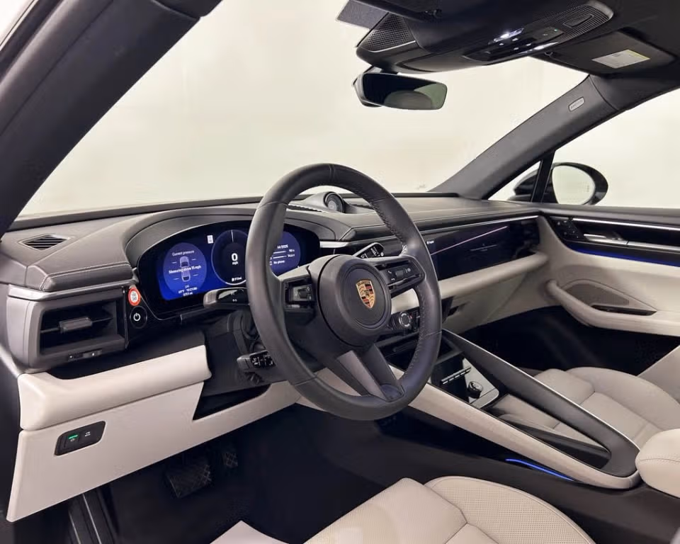 2024 Porsche Macan Base - Photo 27