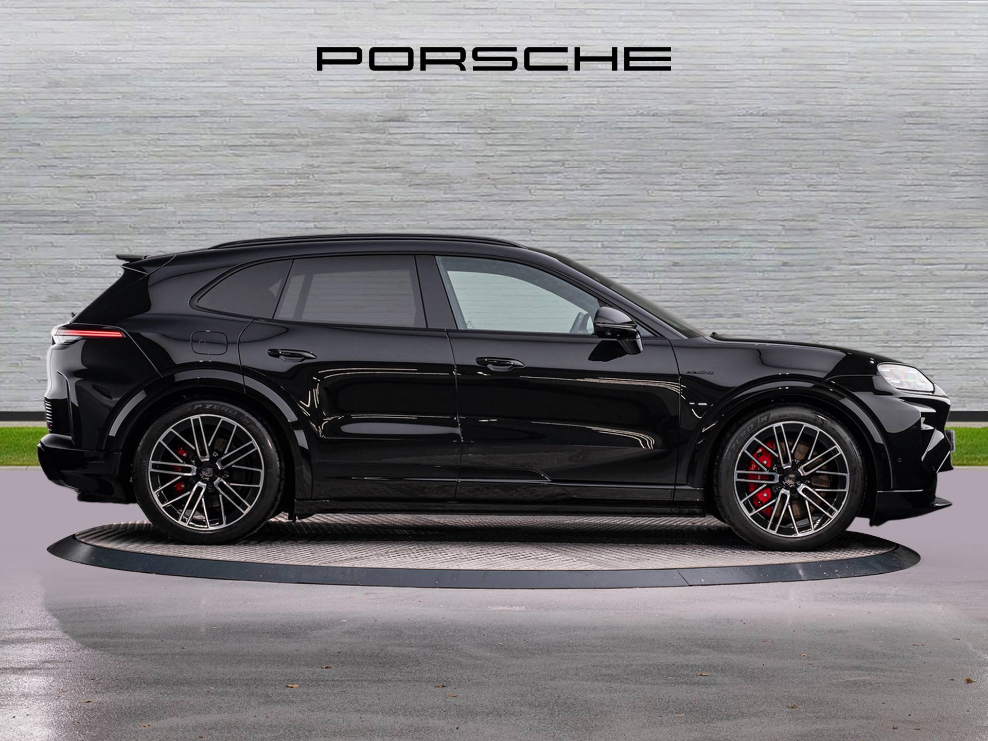 Cayenne Turbo Electric, photo 2 of 56