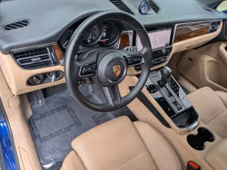 2023 Porsche Macan Base - Photo 25