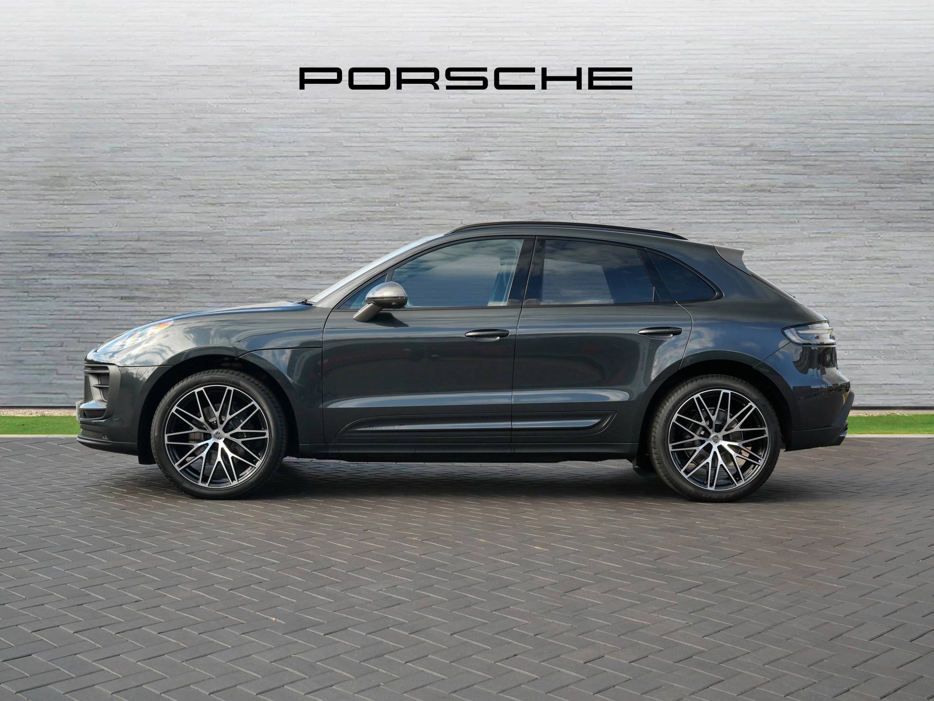 Macan T, photo 2 of 39