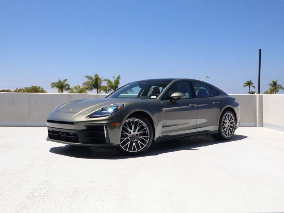 2026 Porsche Panamera