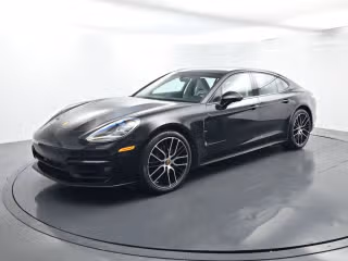 2023 Porsche Panamera 4 Platinum Edition's photo