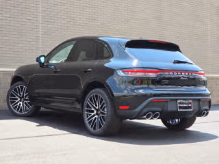 2025 Porsche Macan - Photo 17